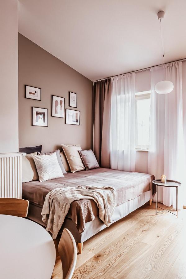 Turnkey I Main Bus Station Apartments Прага Экстерьер фото